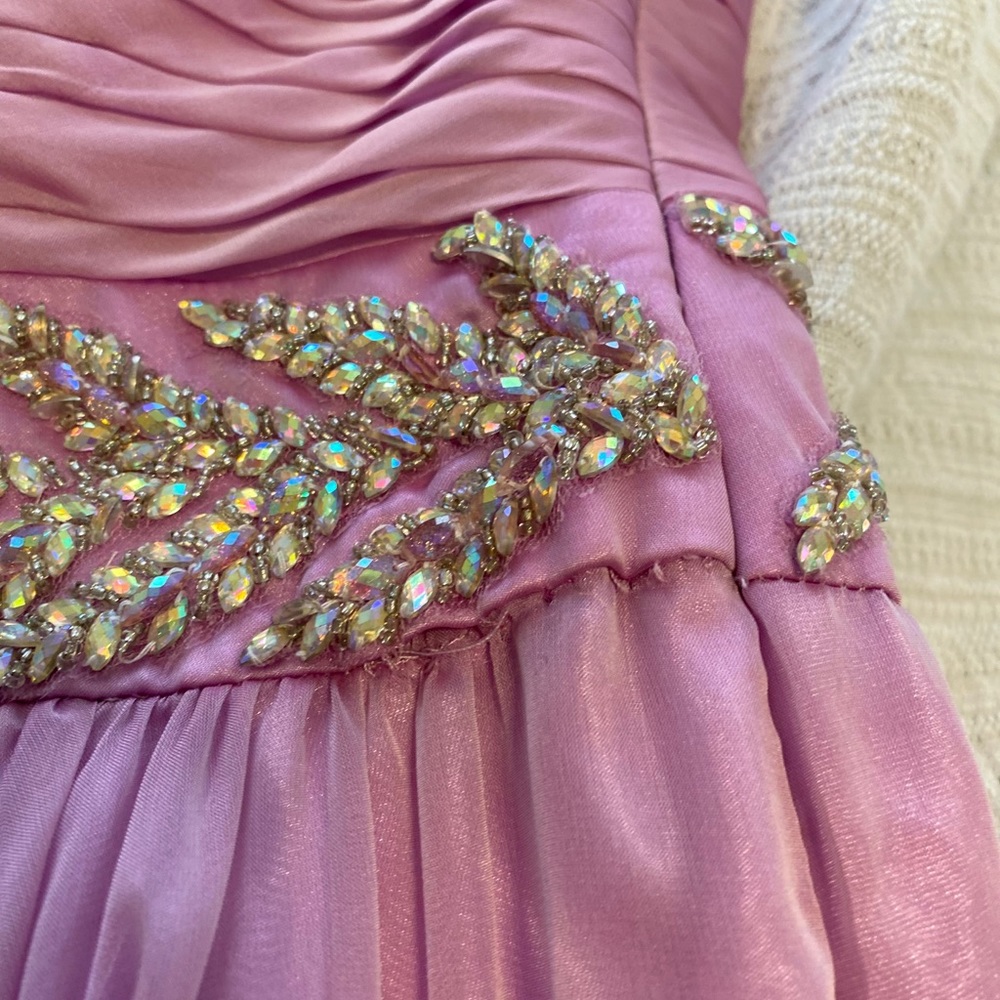 La Femme lavender beaded prom gown size 00 - Picture 8 of 8